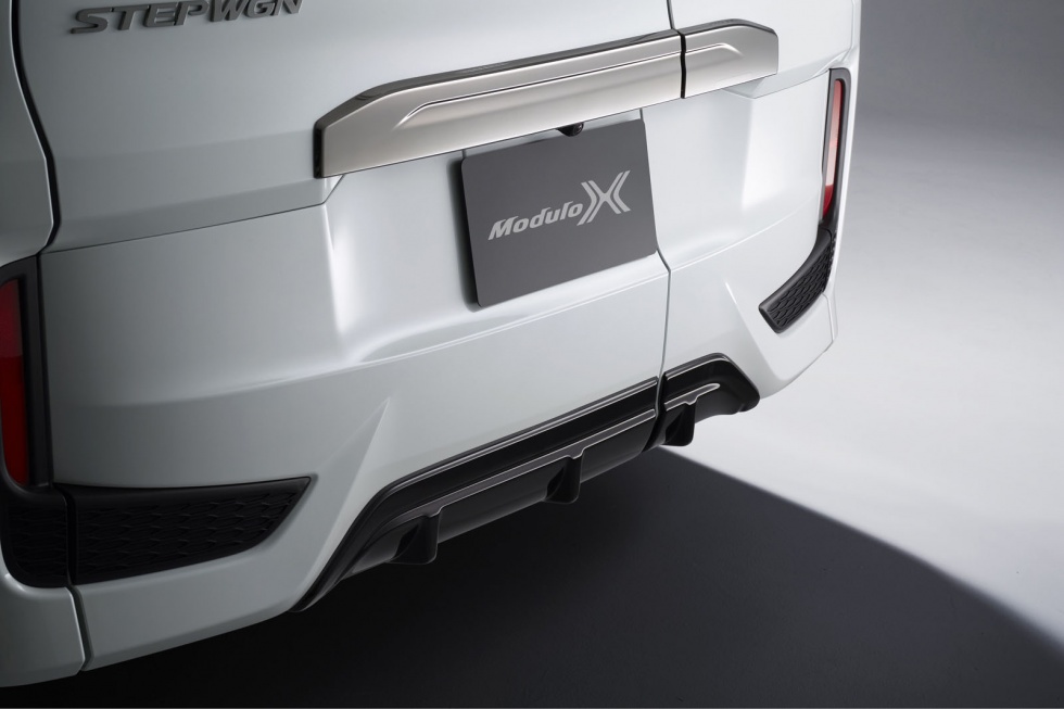 Honda выпустила Odyssey в новой версии Modulo X