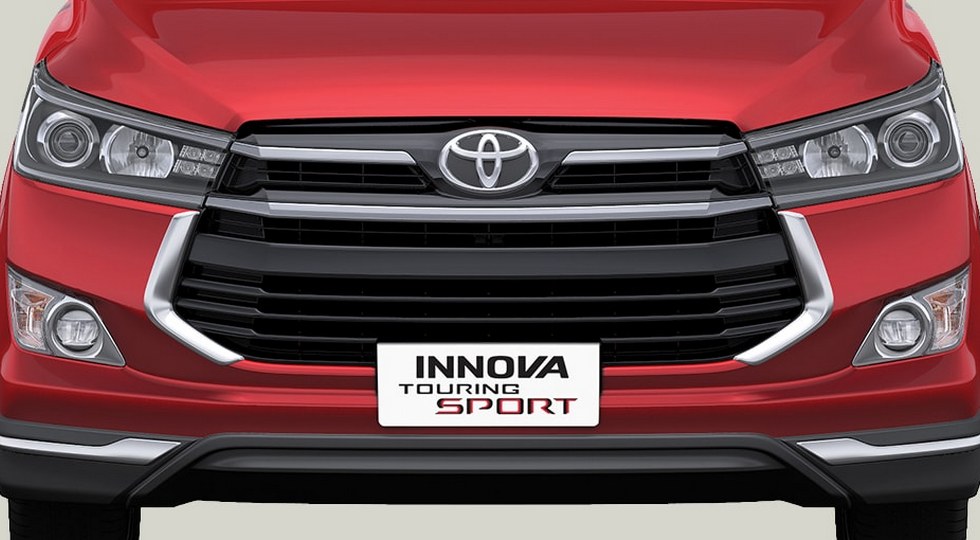 Минивэн Toyota Innova получил 