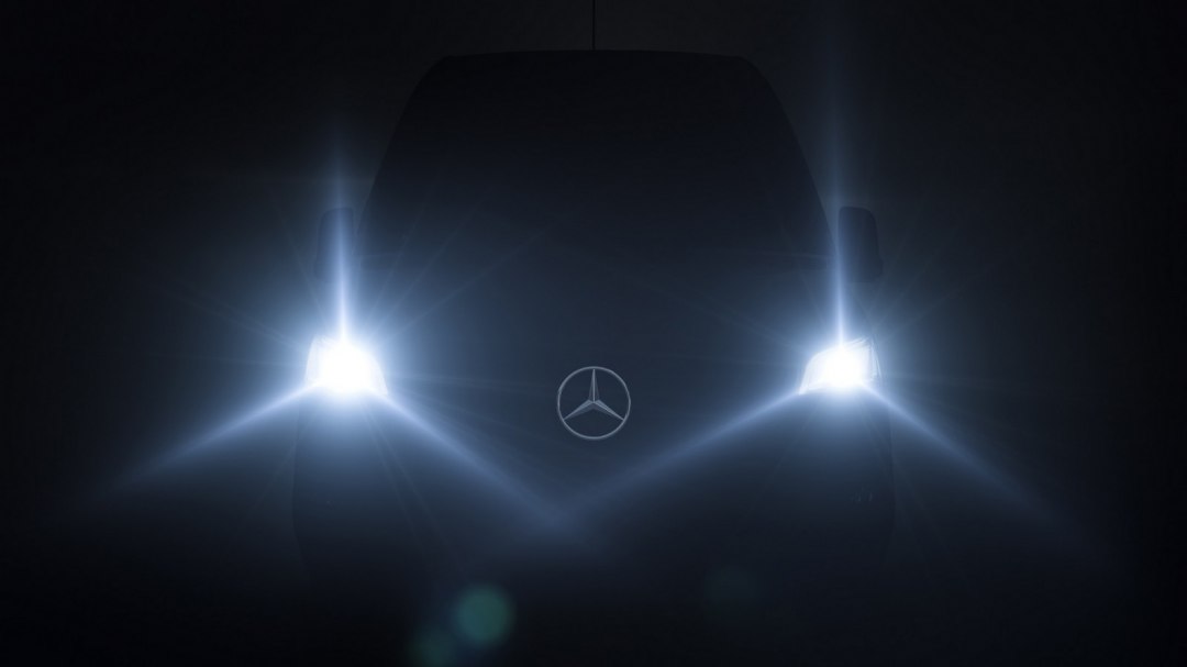Mercedes-Benz показал фото салона нового Sprinter