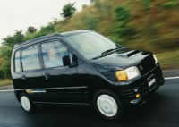 Daihatsu Move 1995-1998 минивэн 0.7 AT (55 л.с.) передний привод, бензин