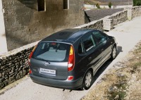 Nissan Almera Tino 2003 (Ниссан Альмера Тино 2003)