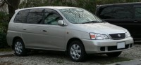 Toyota Gaia 2001-2004 минивэн 2.0 AT (152 л.с.) полный привод, бензин