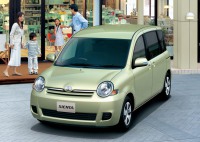 Toyota Sienta 2006-2013 минивэн 1.5 CVT (110 л.с.) передний привод, бензин
