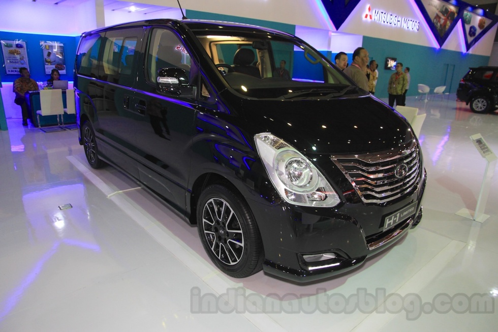 GIIAS 2015: Hyundai показали H-1 Black Edition на моторшоу в Индонезии