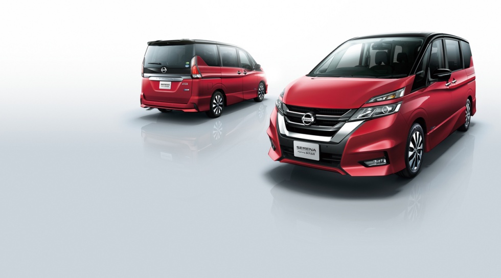 Nissan Serena представлен официально - новый дизайн и система беспилотного управления