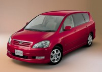Toyota Ipsum 2001-2003 минивэн 2.4 AT (160 л.с.) полный привод, бензин