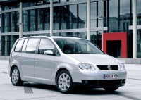 Volkswagen Touran 2003 (Фольксваген Туран 2003)