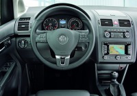 Volkswagen Touran 2010 (Фольксваген Туран 2010)