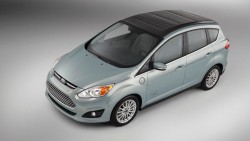 Ford показал концепт C-Max на солнечных батареях