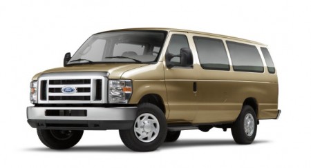 Ford отзывает 4.500 вэнов E-Series