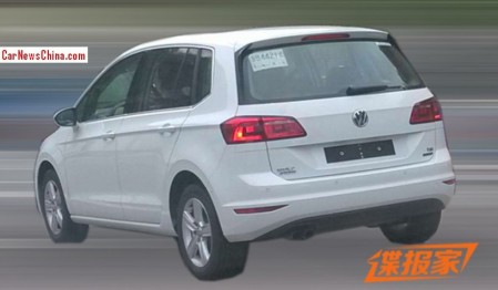 Шпионские фото: Volkswagen Golf Sportvan тестируют в Китае